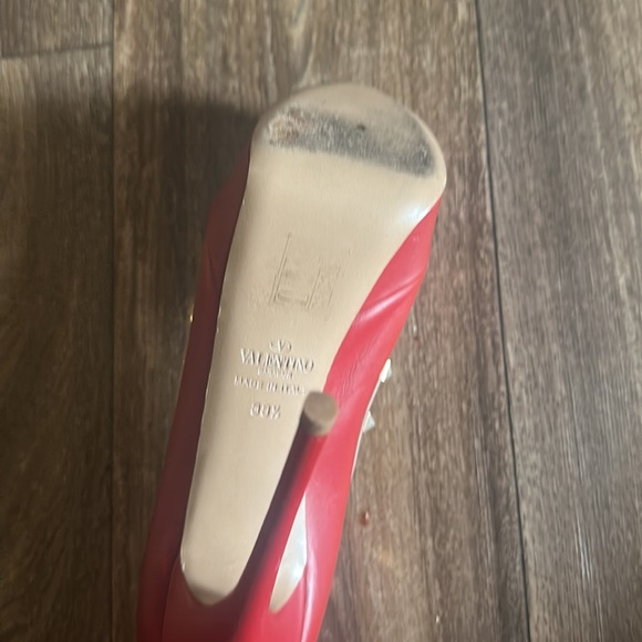 Valentino Garavani Rockstud Two Tone Platform Pumps Peep Toe Size 38 1/2 - Picture 3 of 6